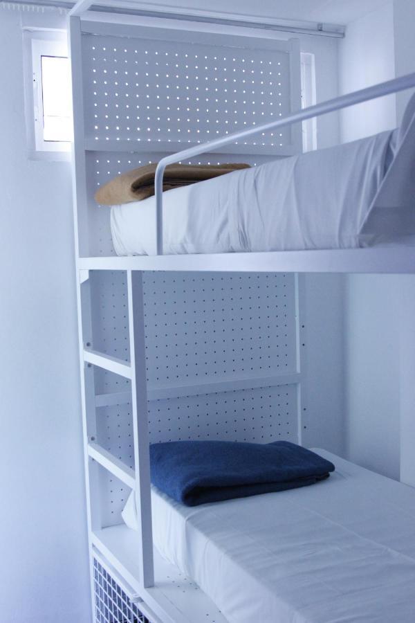 Bed 4-Bed Mixed Dormitory Room